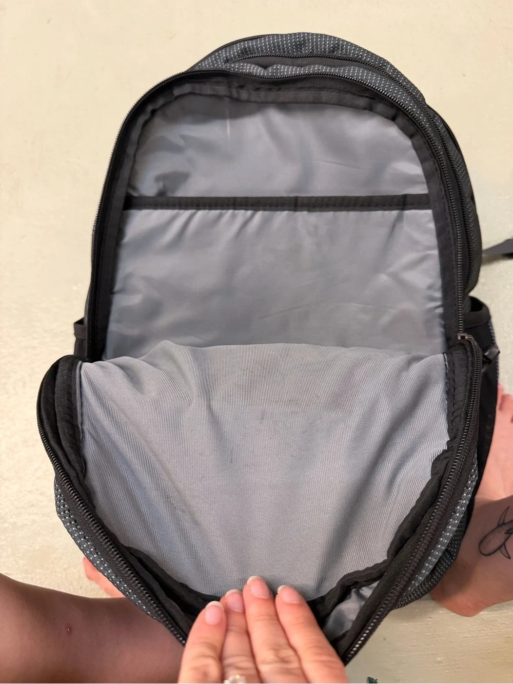 Kenneth Cole Reaction Gray Multi-Compartment Laptop Backpack Travel Business Bag
